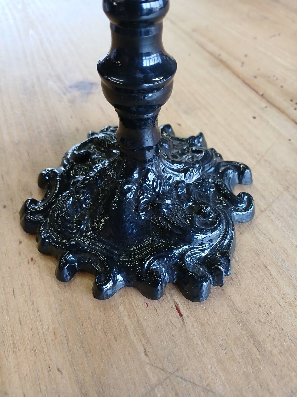 Black metal candle holder/candlestick