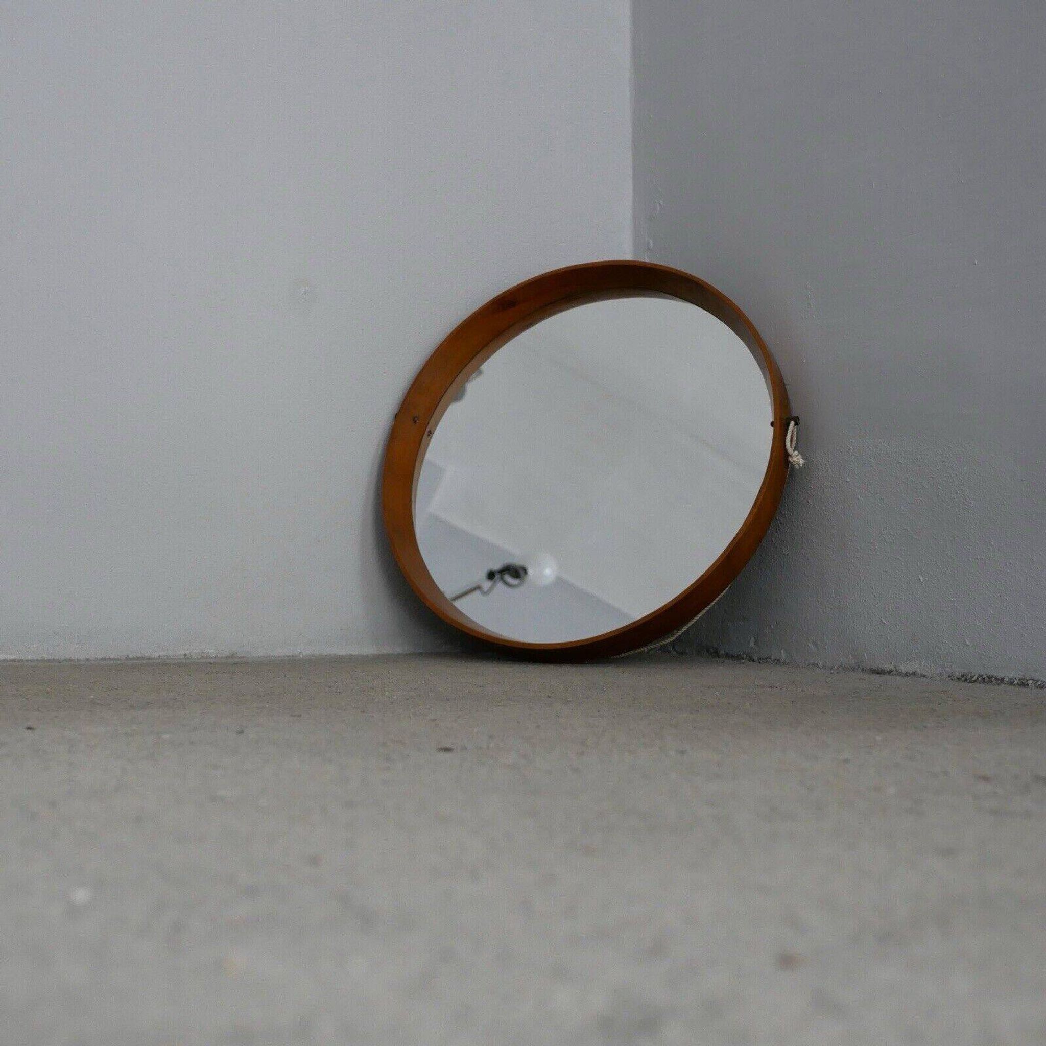Mirror - Teak - Wooden structure with brass - Vintage Italian design - 1960s