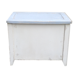 White and grey wooden chest