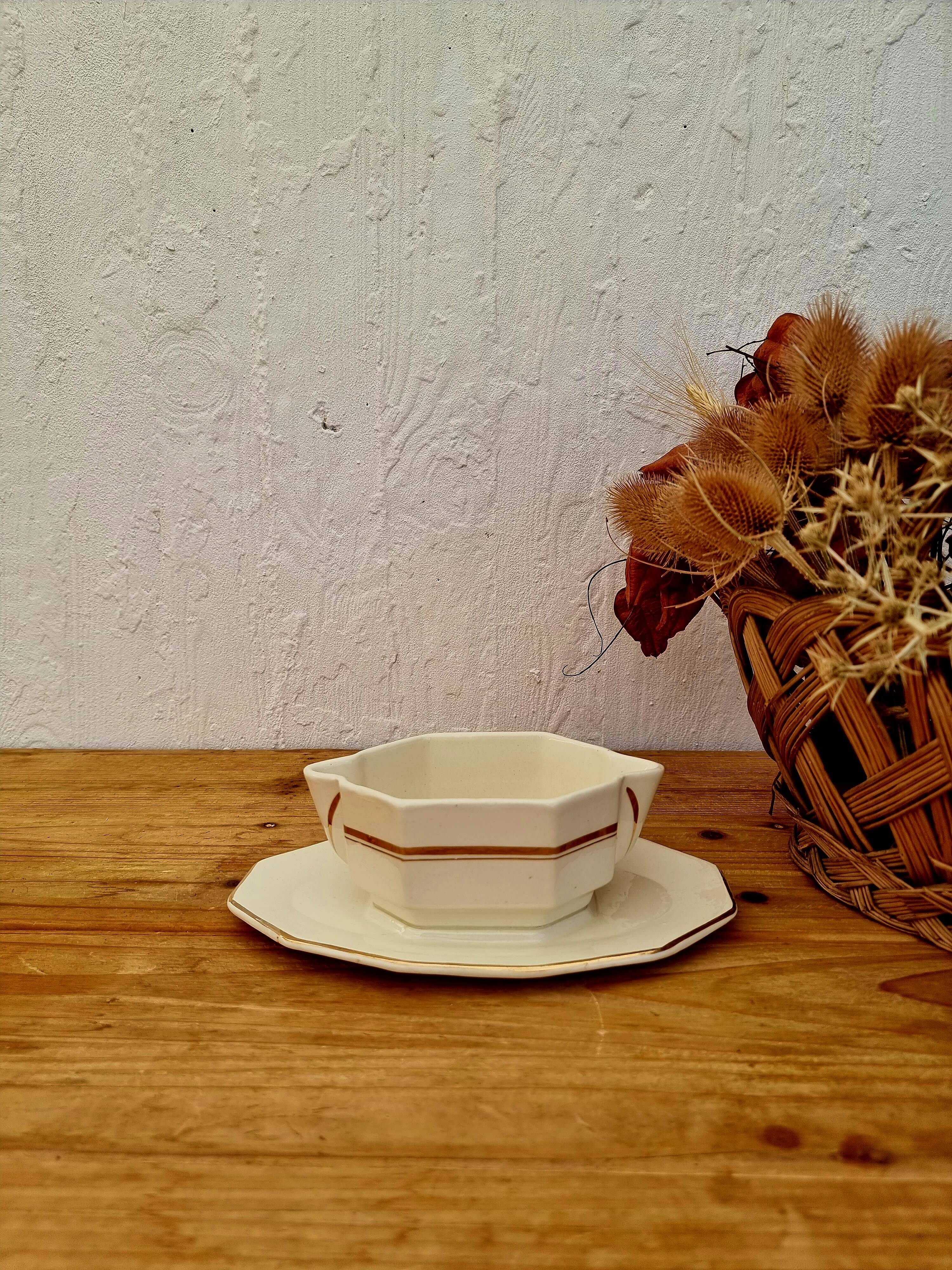 Saint Amand vintage beige and gold sauceboat