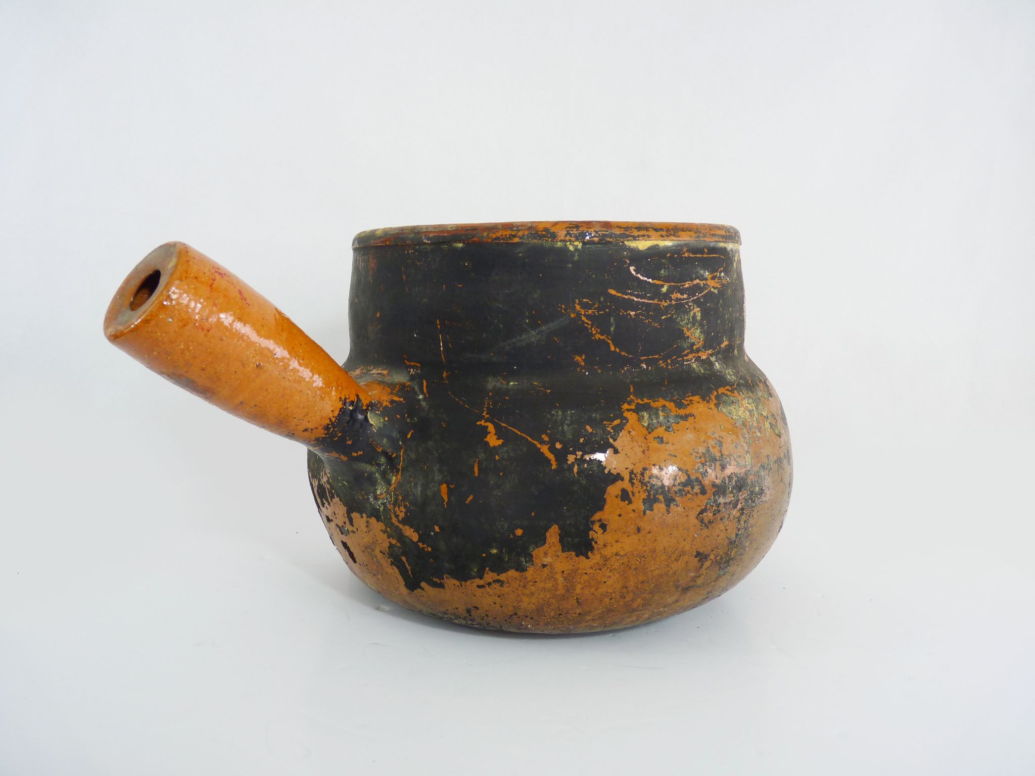 Old toupine, glazed terracotta pottery, haute Pyrenees