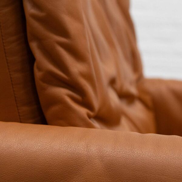 Fauteuil Bonacina en cuir cognac italien des années 1970
