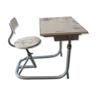 Adjustable school desk