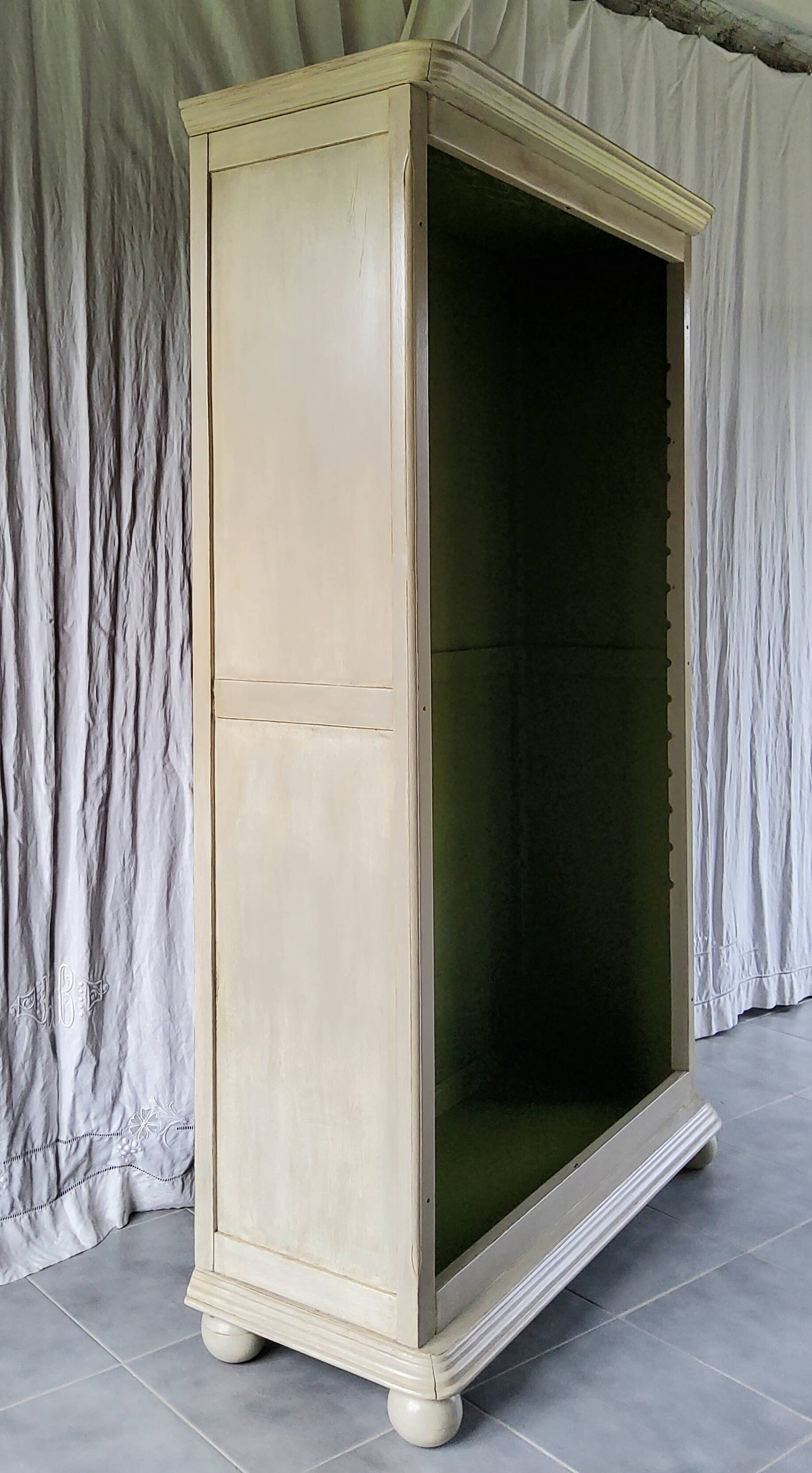 Antique patinated library