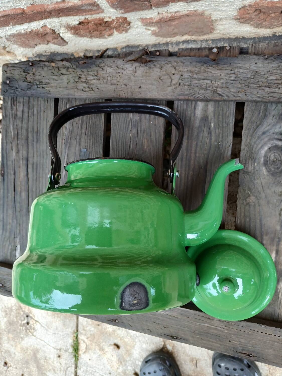Enameled sheet metal teapot