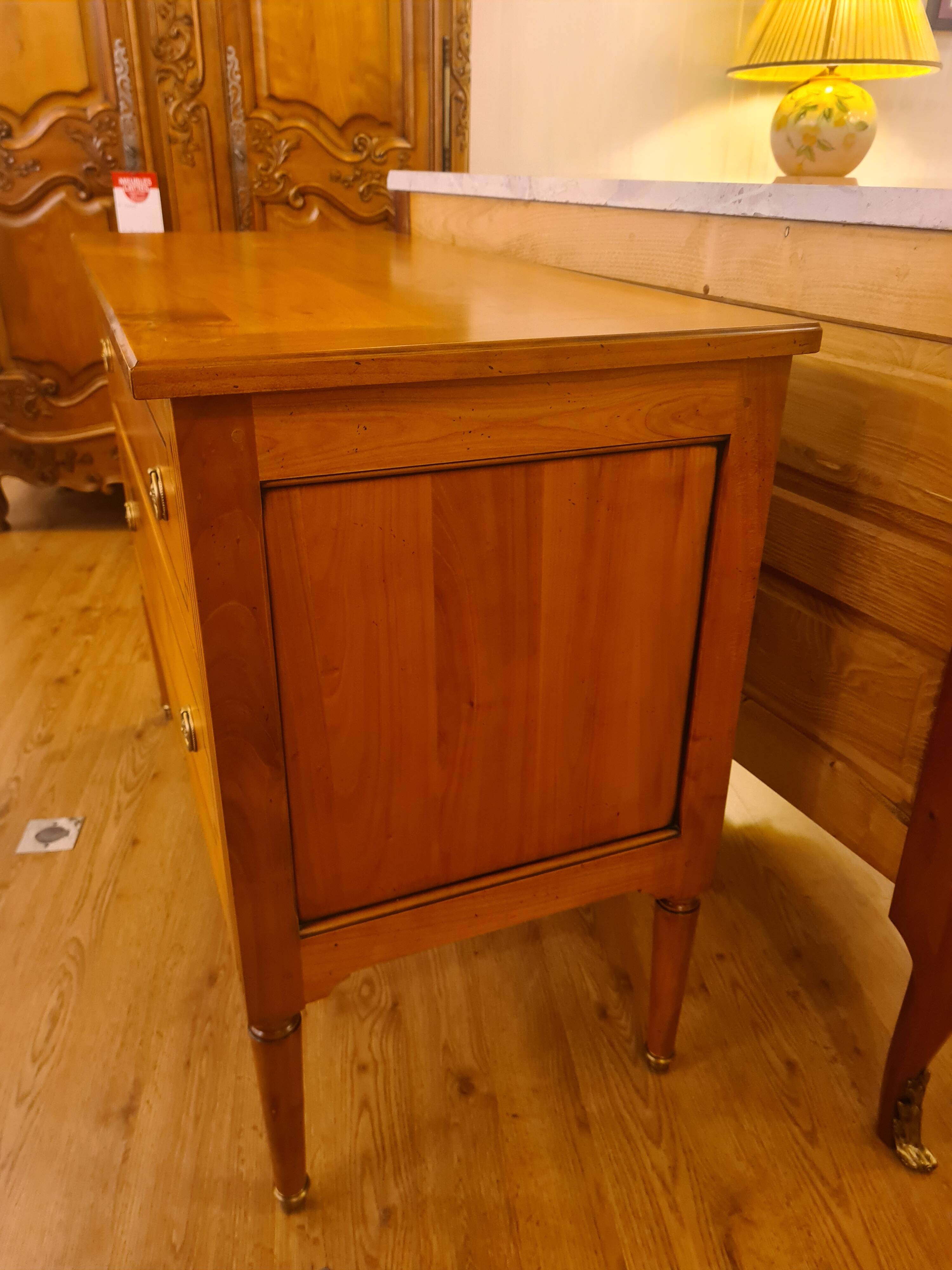 Louis XVI chest of drawers