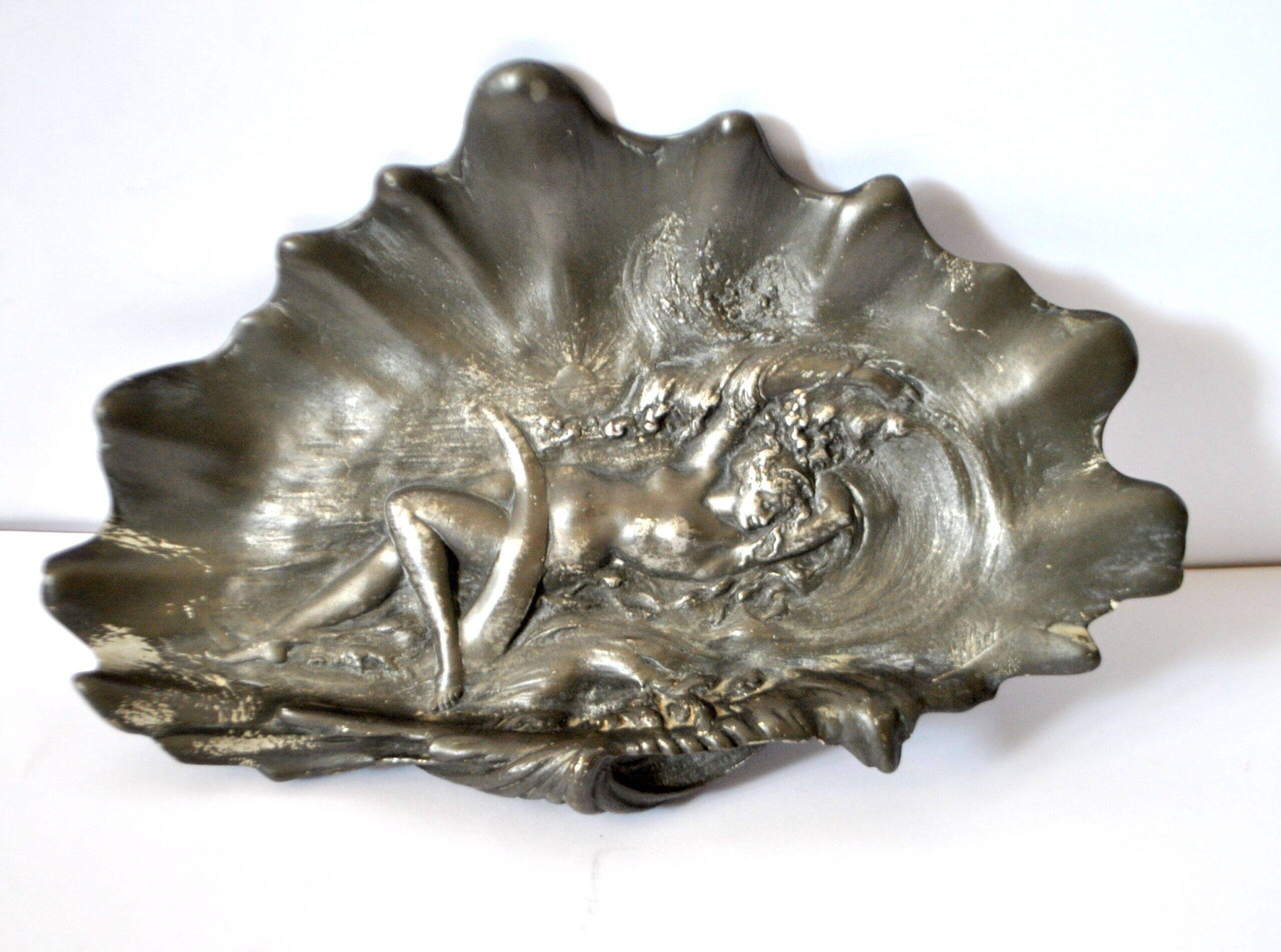 Vide-poche coupe art nouveau femme nue coquille régule signé Alliot 1900-1910