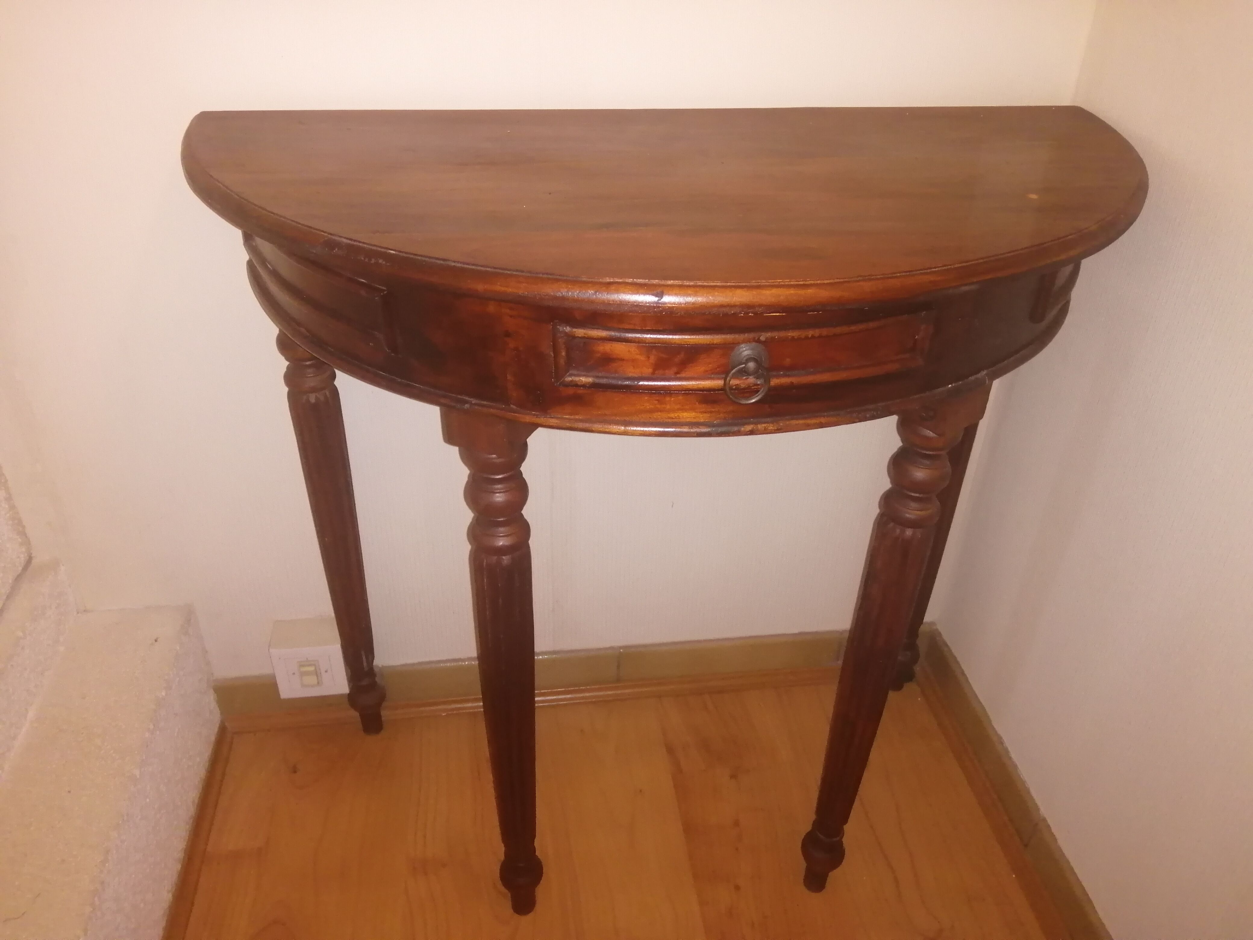 Half-moon wooden console