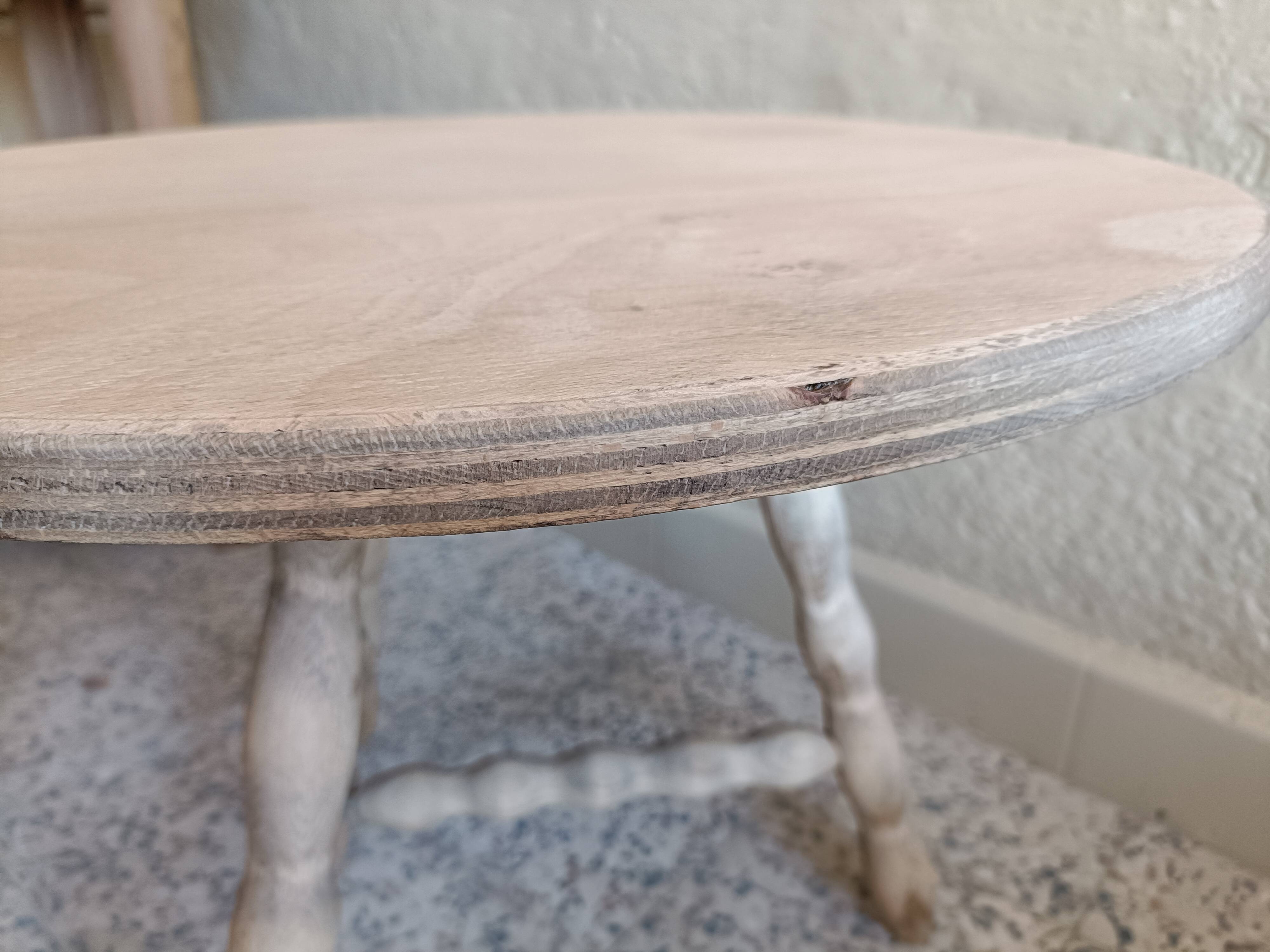 Table d'appoint ronde basse rénovée