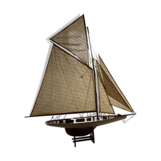 Maquette voilier bois pen duick