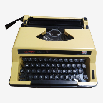 Machine à écrire Olympia Conformatic 241 couleur jaune