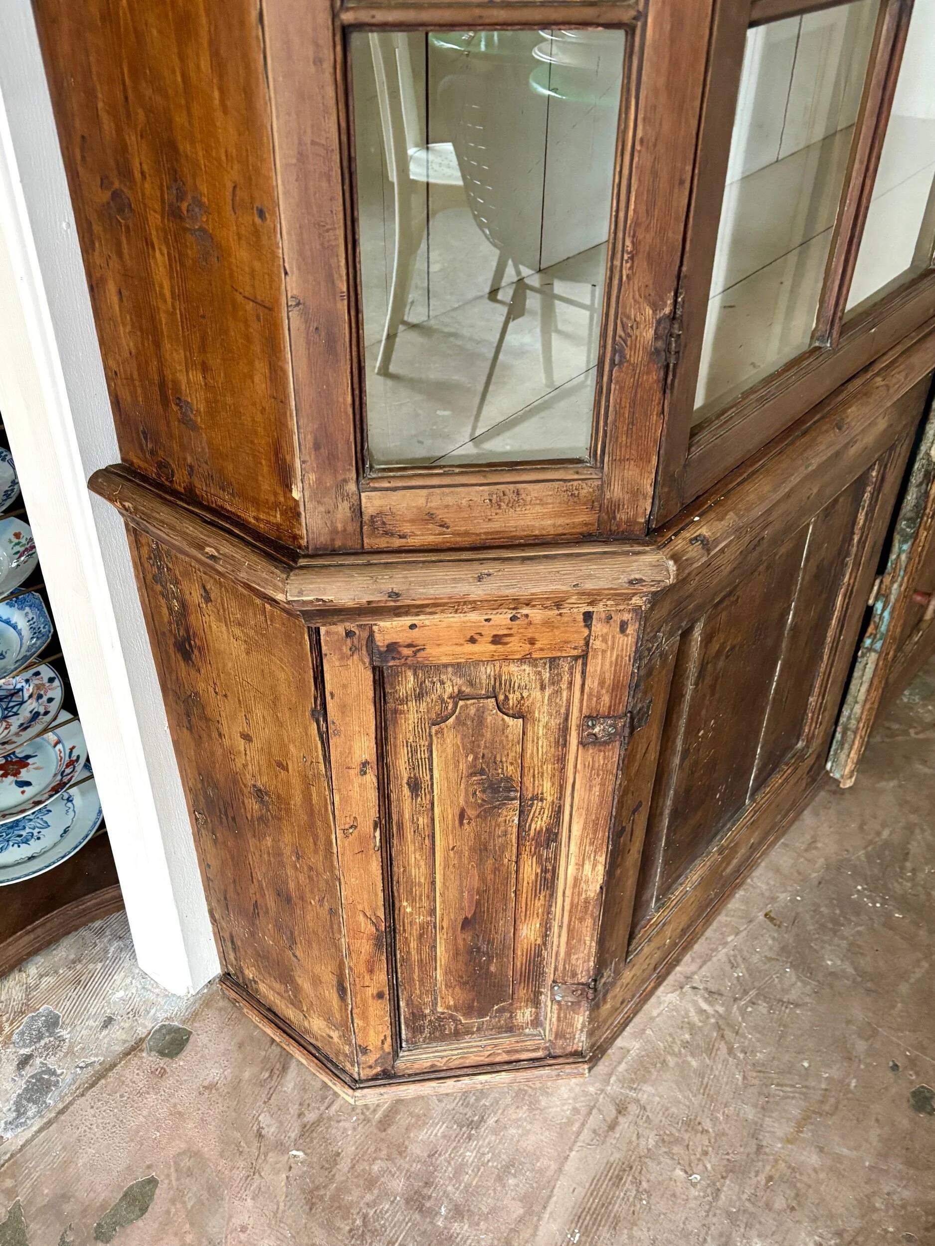 Buffet 2 corps vitré en bois, XIXème