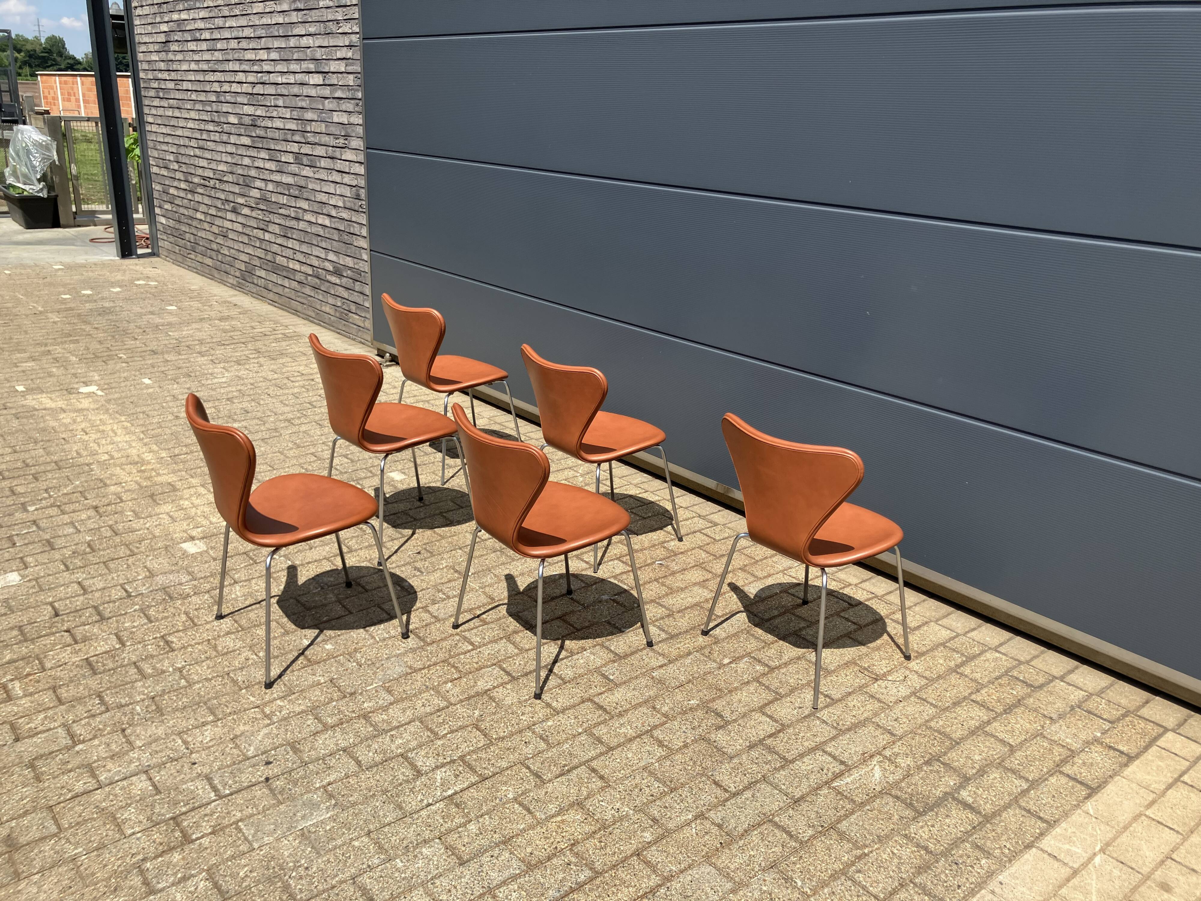 Fritz Hansen series 7 Vlinderstoelen in Cognac leather NIEUW!!