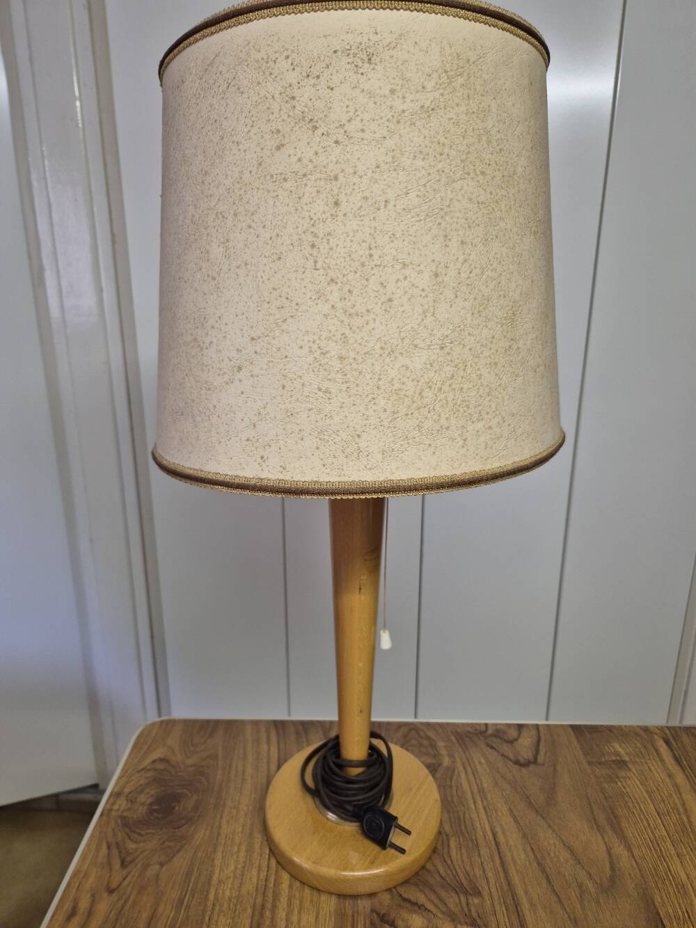 Table lamp or bedside lamp or desk lamp