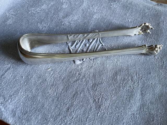 silver-plated sugar tongs Christofle lion claws