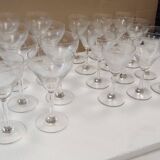 lot de 23 coupes à champagne ou verre à vin en cristal ciselé.