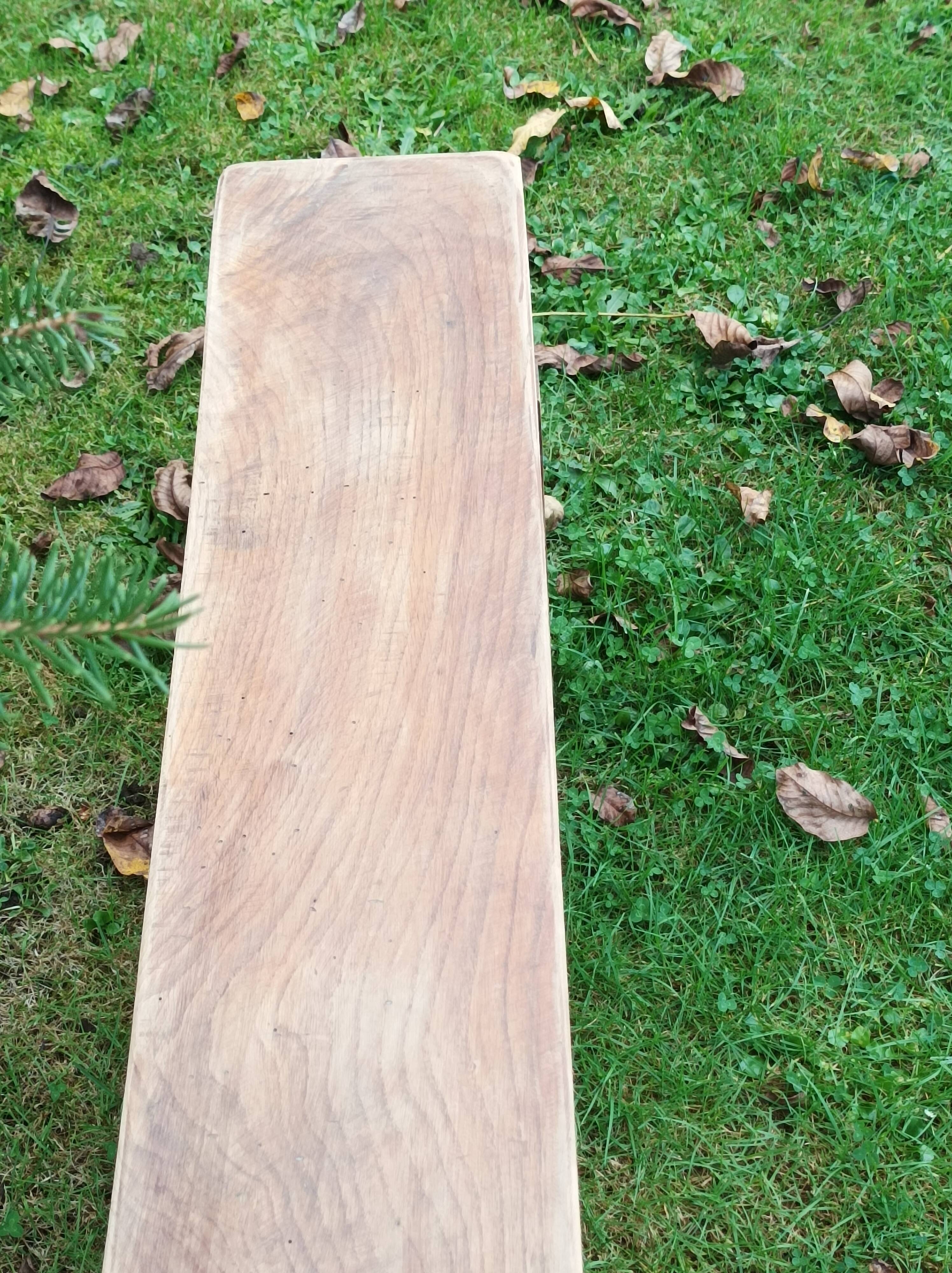 Banc de ferme en chêne