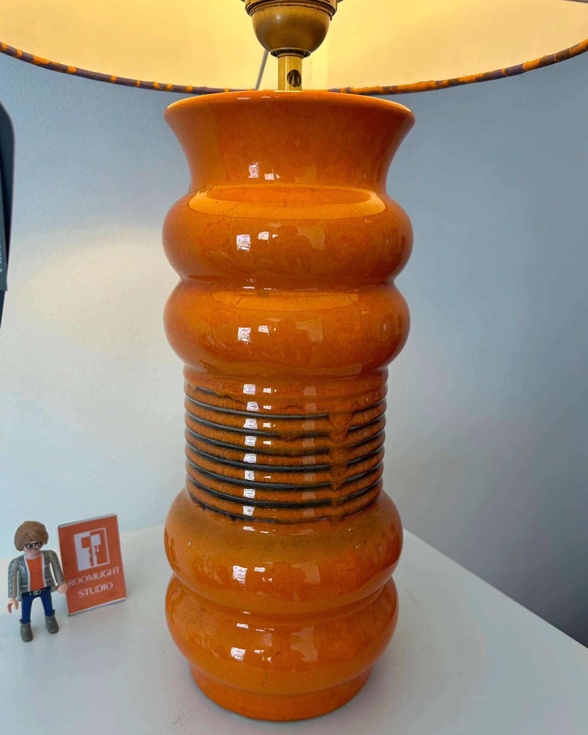 AK-Keramik: Lampe de table orange à partir d'un vase en céramique Mid Century