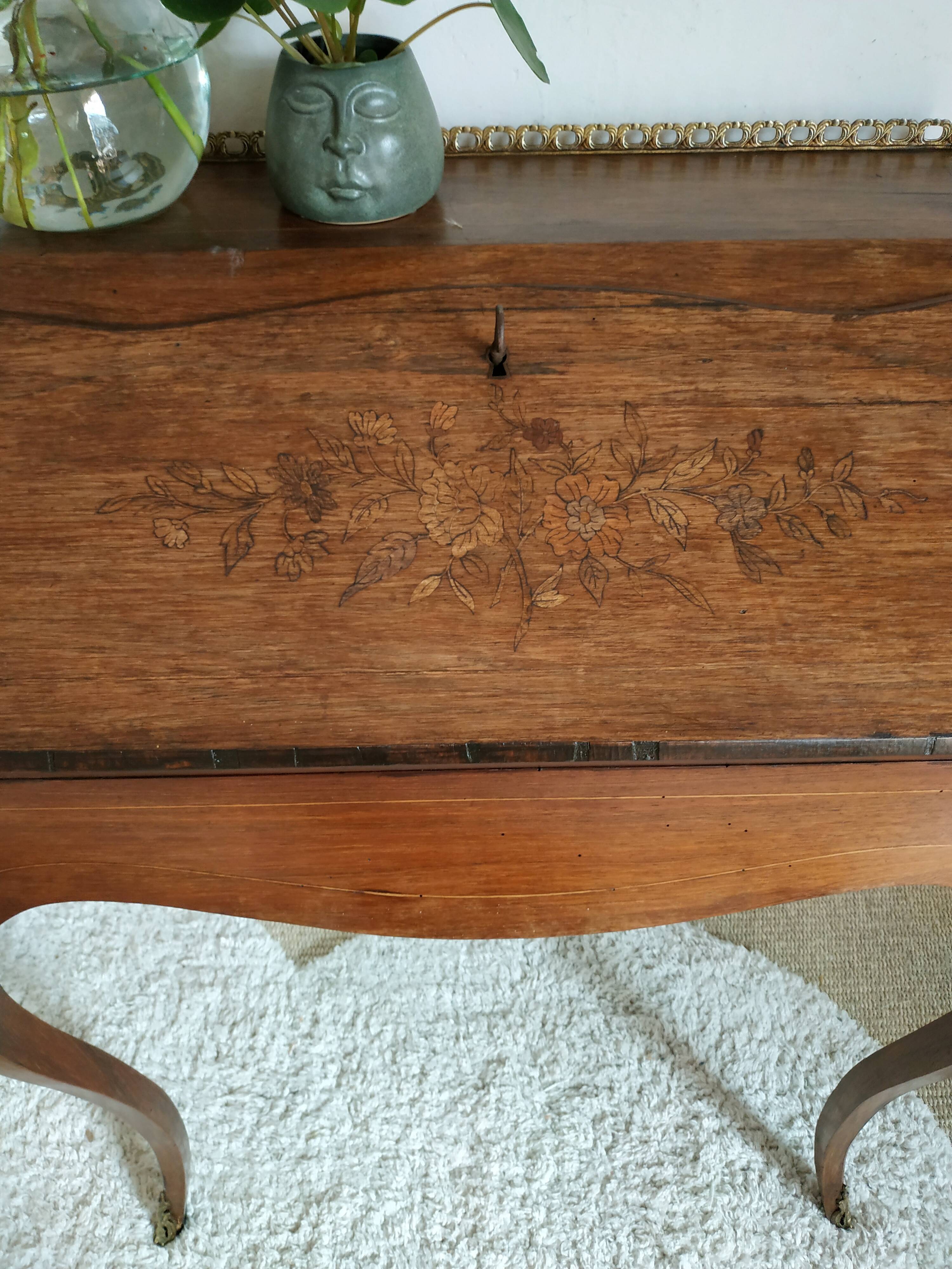 Secrétaire à pente ancien en bois