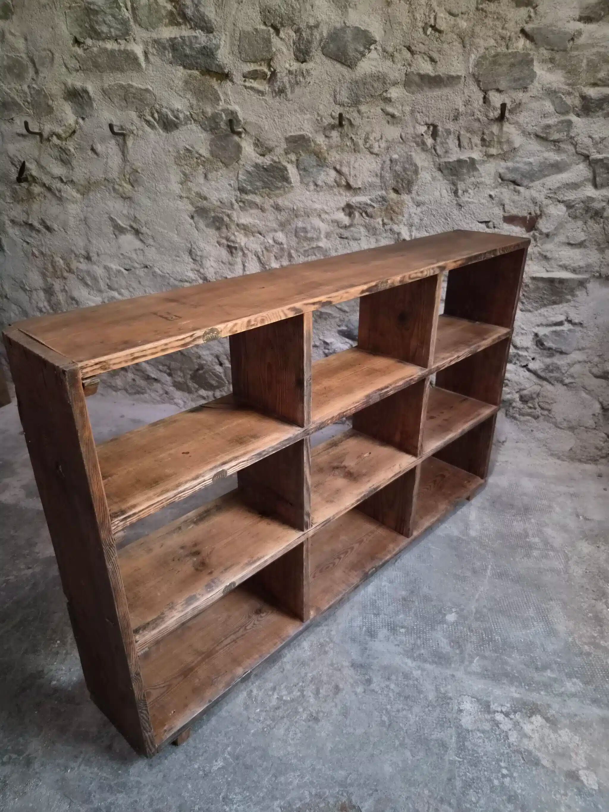 Old workshop shelf in French pine, industrial shoe cabinet, around 1900.