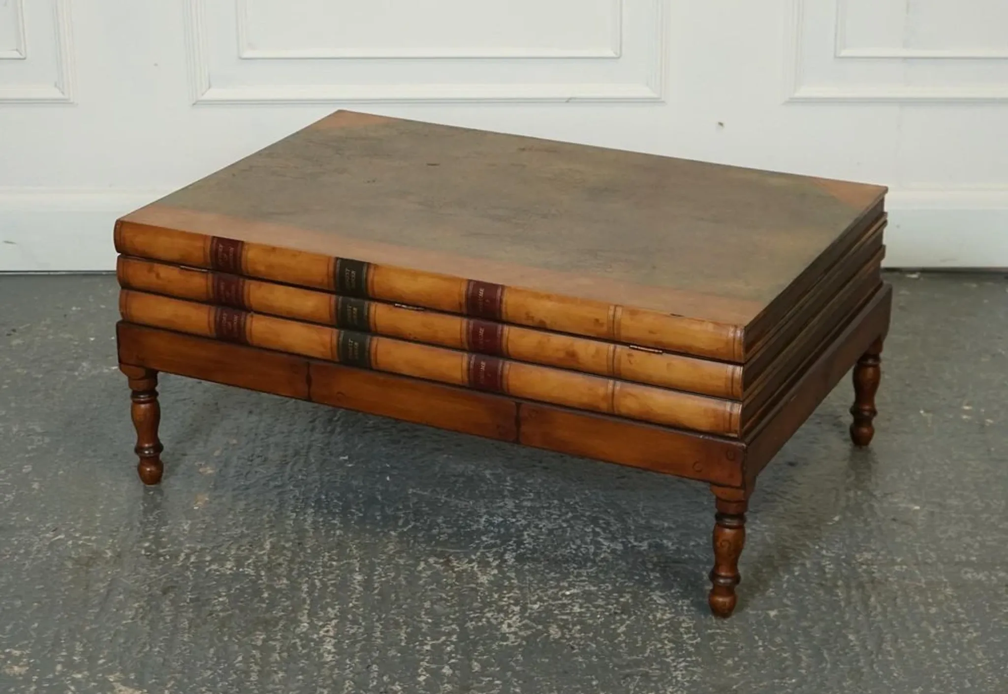 Vintage Coffee Table in Faux Leather with Internal Storage for Books