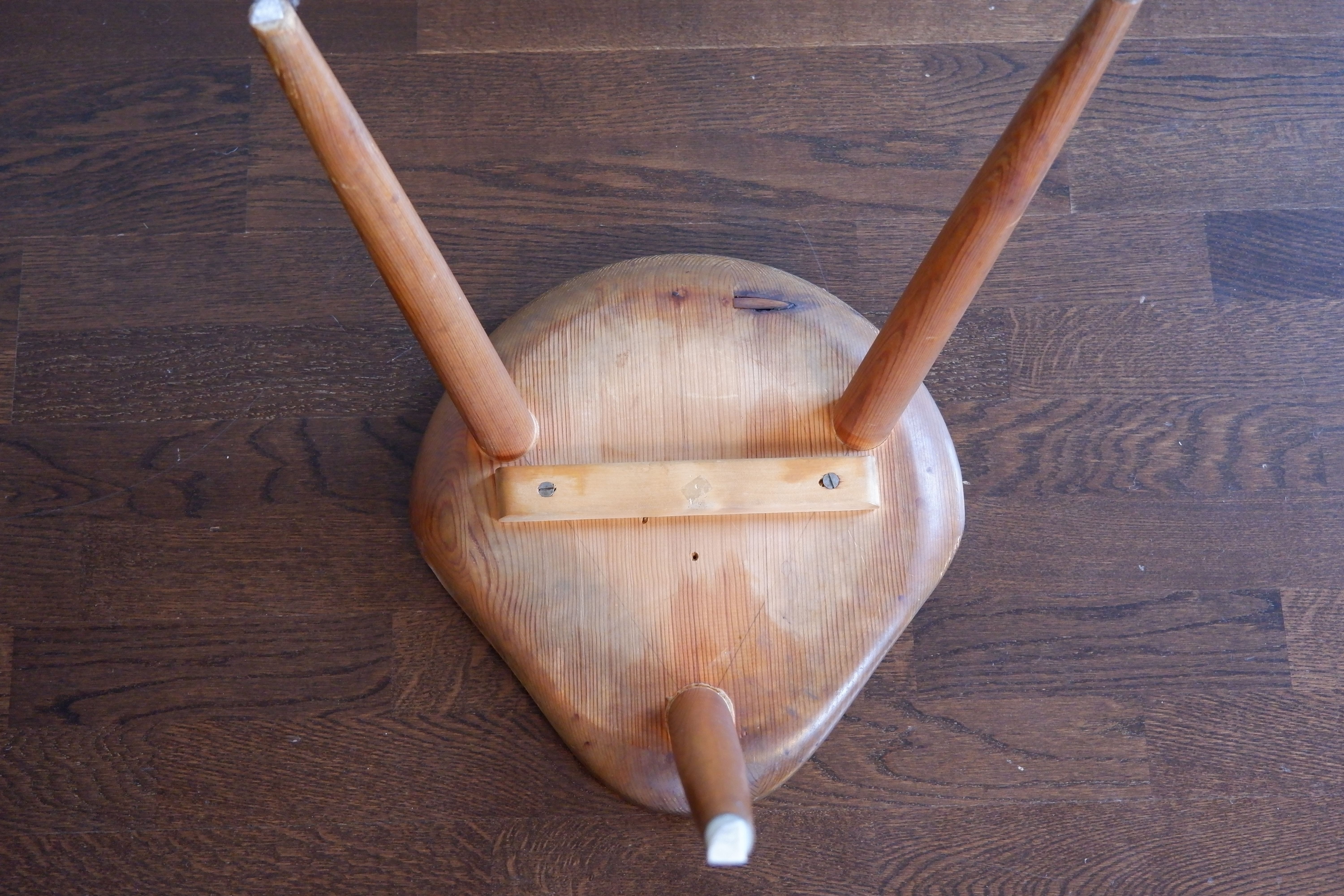 Norweigian pine stool for Norsk Husflid, 1950.