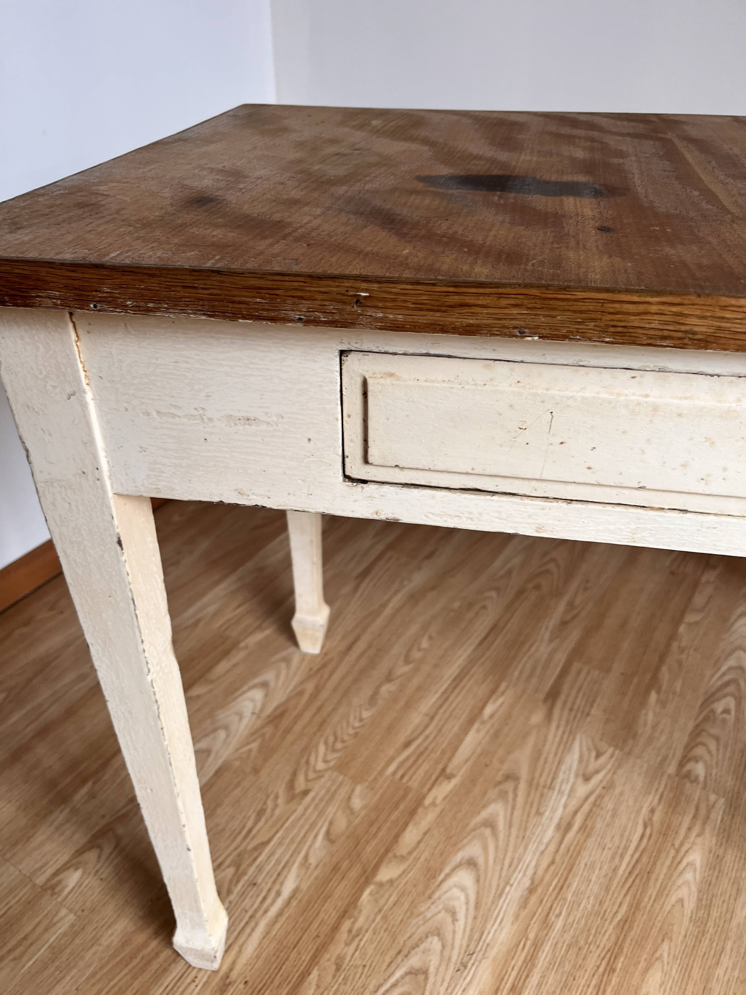 Farmhouse table