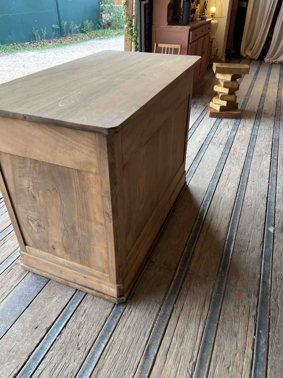 Small countertop made of raw wood