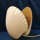 Lampe coquille Saint Jacques en fibre de verre design Michèle Mahé, des années 60