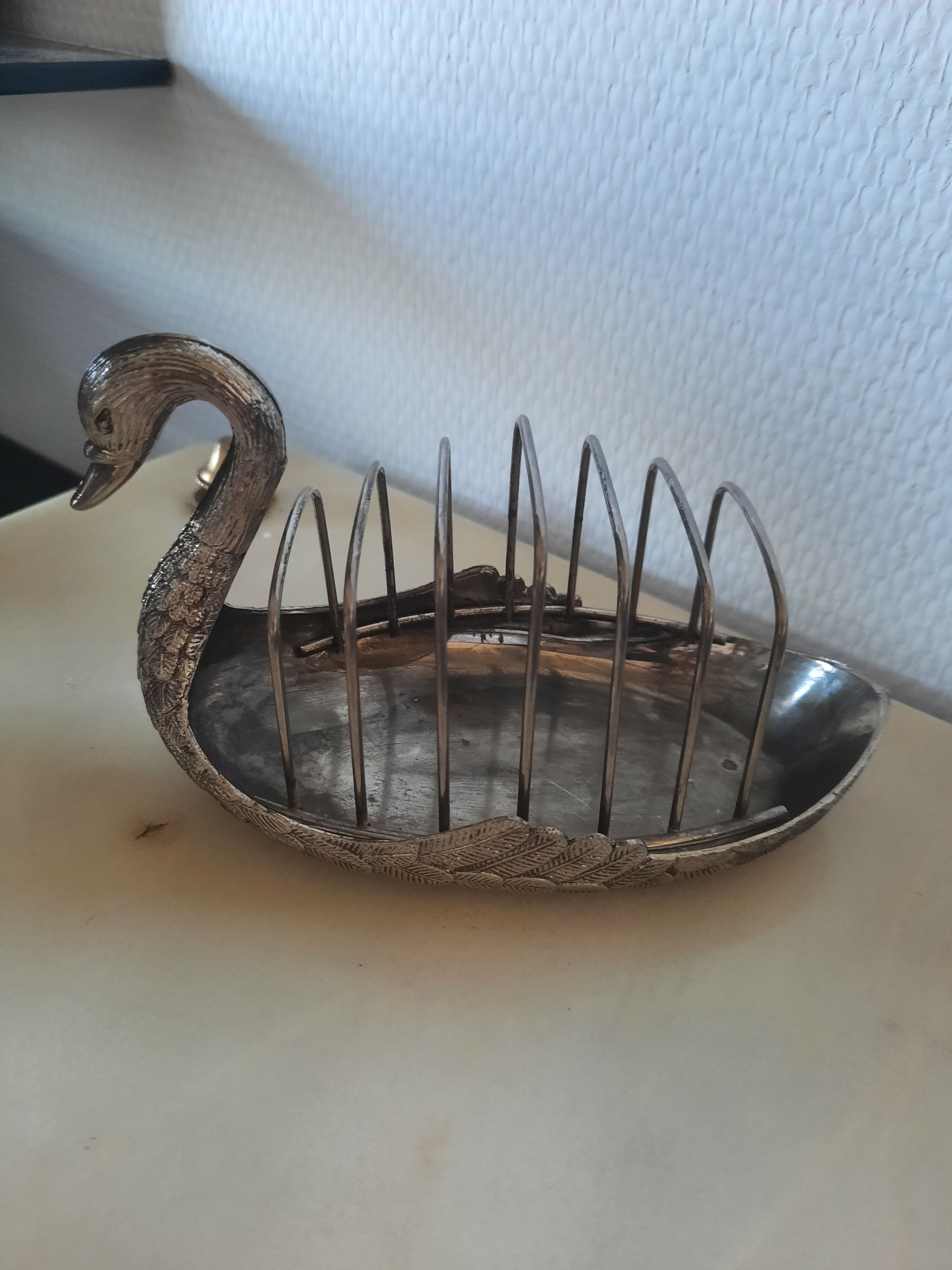 Vintage bread holder