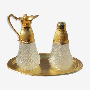 Pairs of table decanters made of empori and gilded glass