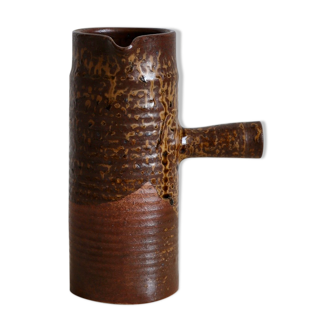 Textured stoneware decanter