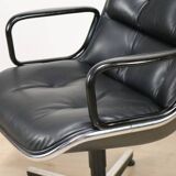 Fauteuil de bureau Charles Pollock édition Knoll en cuir, 1970