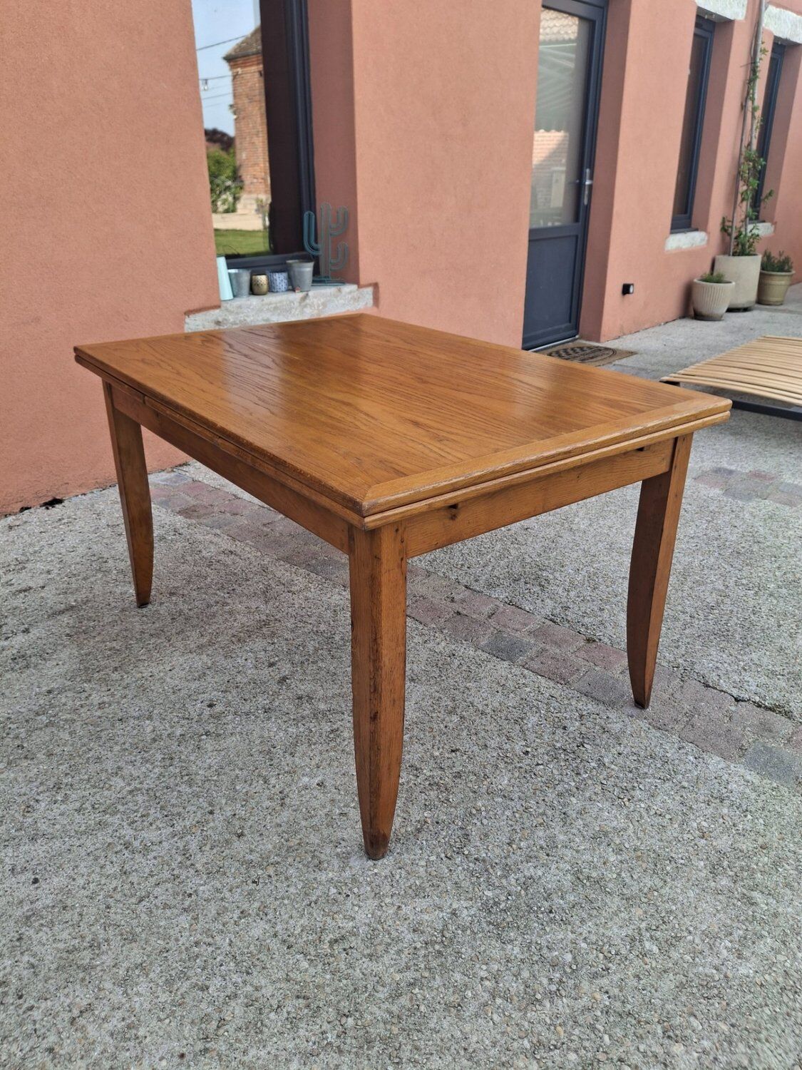 Extendable table in solid oak - French Reconstruction style 1950