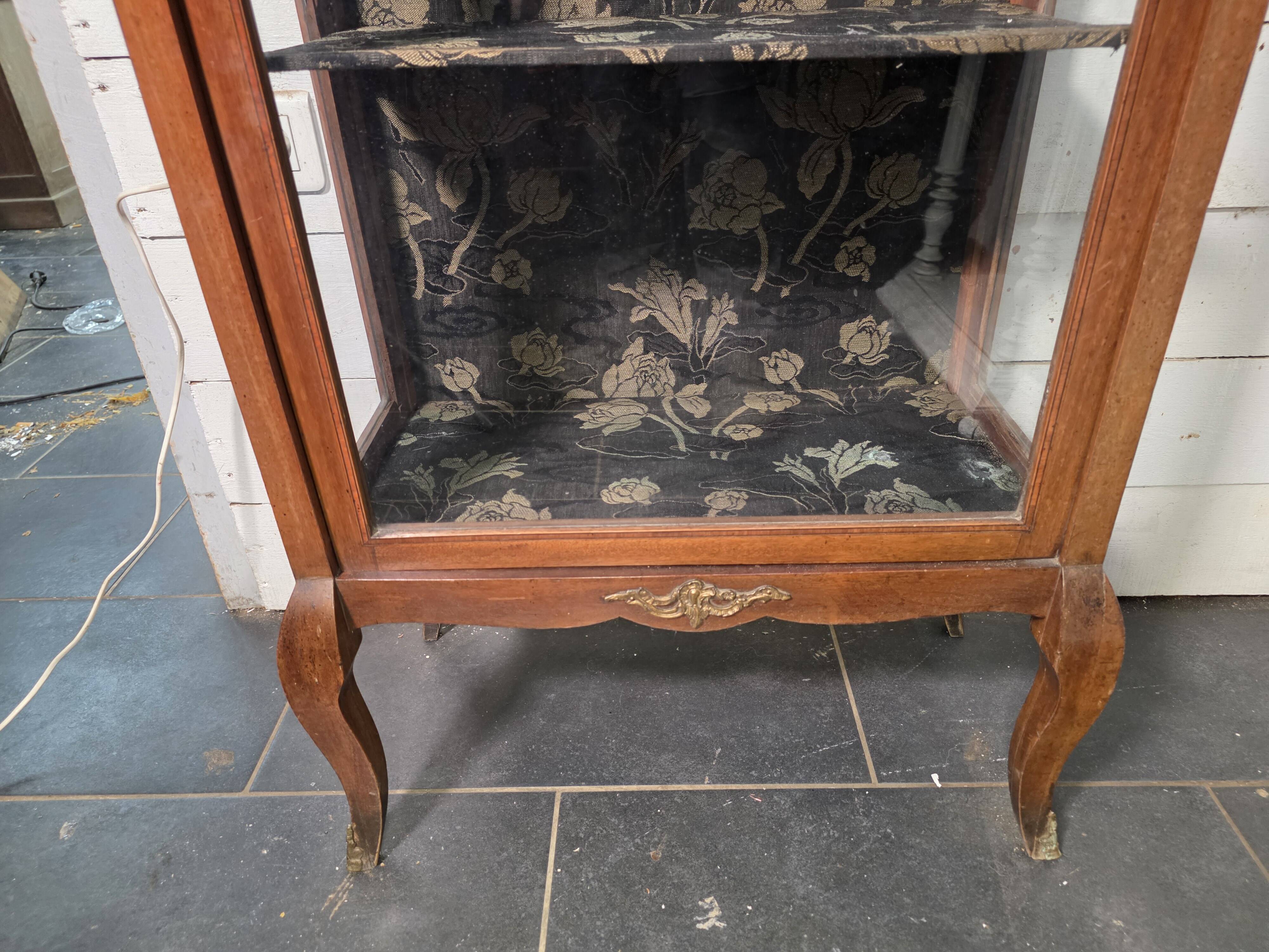Vitrine ancienne style transition Louis XV-Louis XVI en Acajou