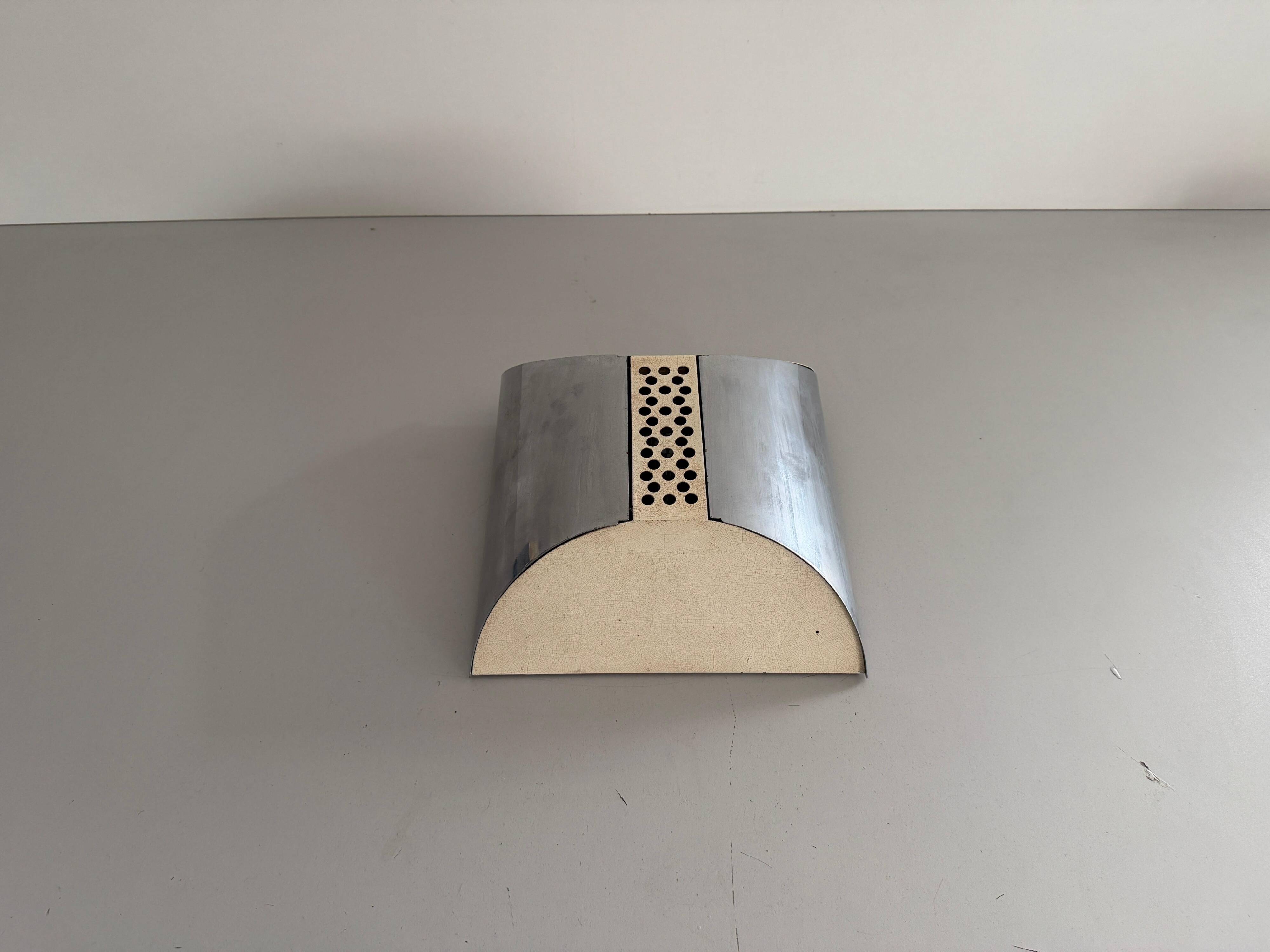 Applique en métal du milieu du siècle, 1960, Italie