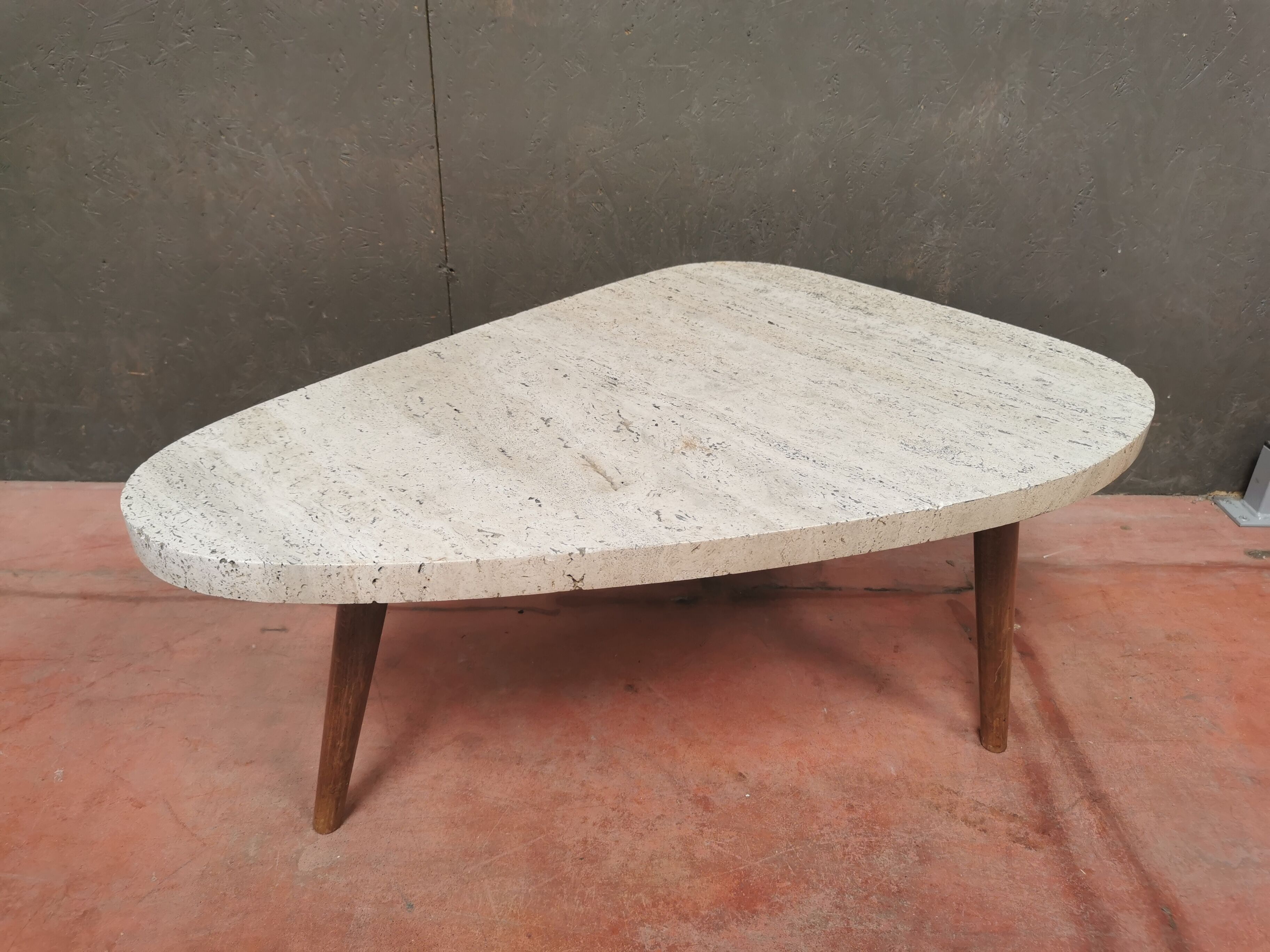 Table basse en travertin