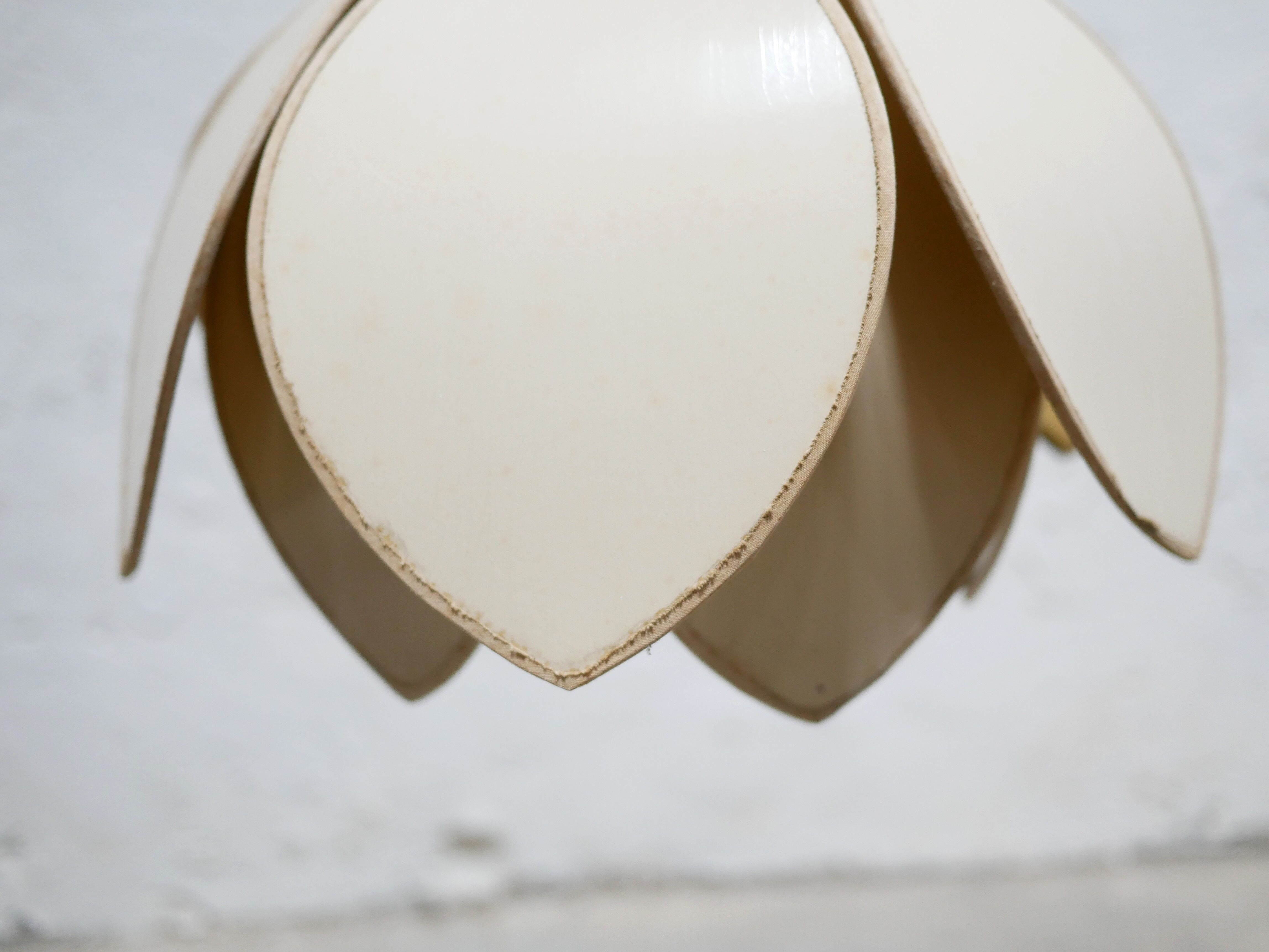 Suspension vintage fleur de lotus