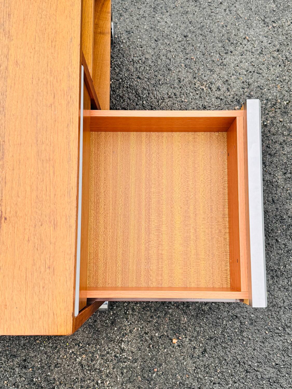 Vintage 70s design low cabinet
