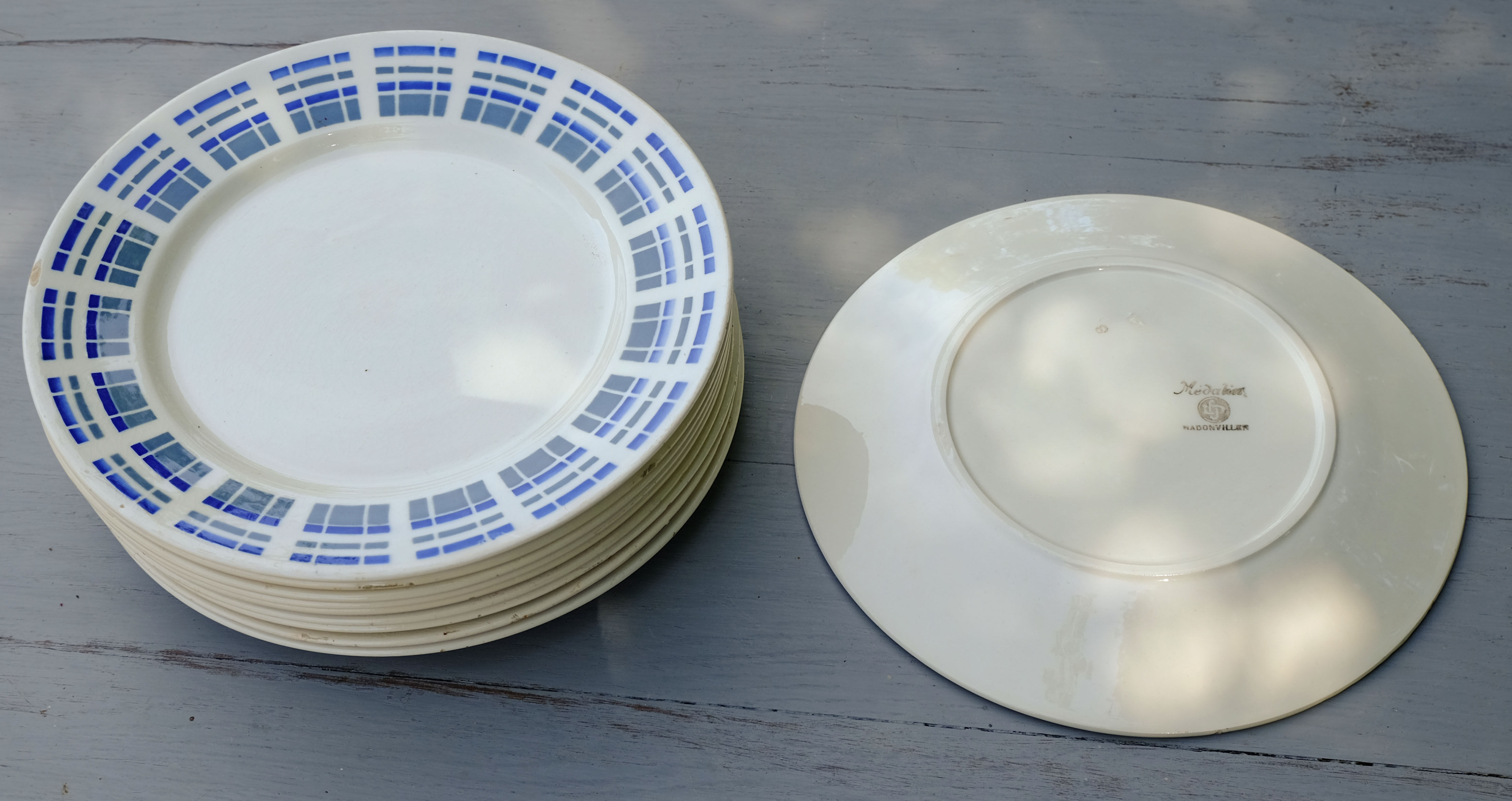 Flat plates faience Badonvillier
