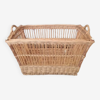 Large vintage wicker basket