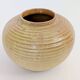 Vase vintage en grès ocre doré, céramique d’artiste signée