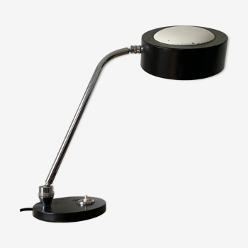 Black and white Jumo lamp