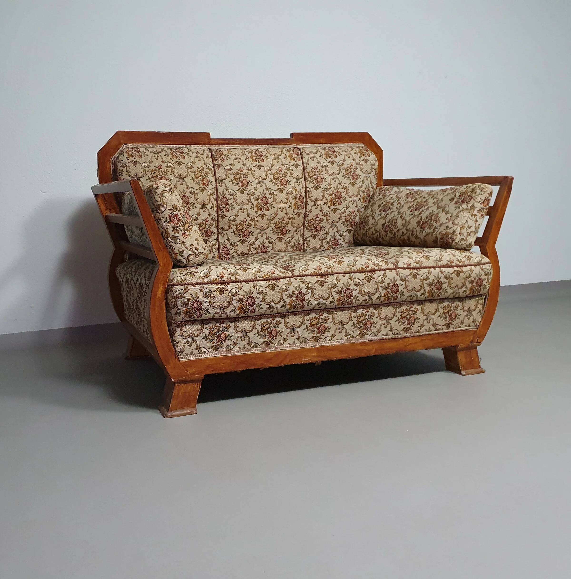 Small sofa 1930s