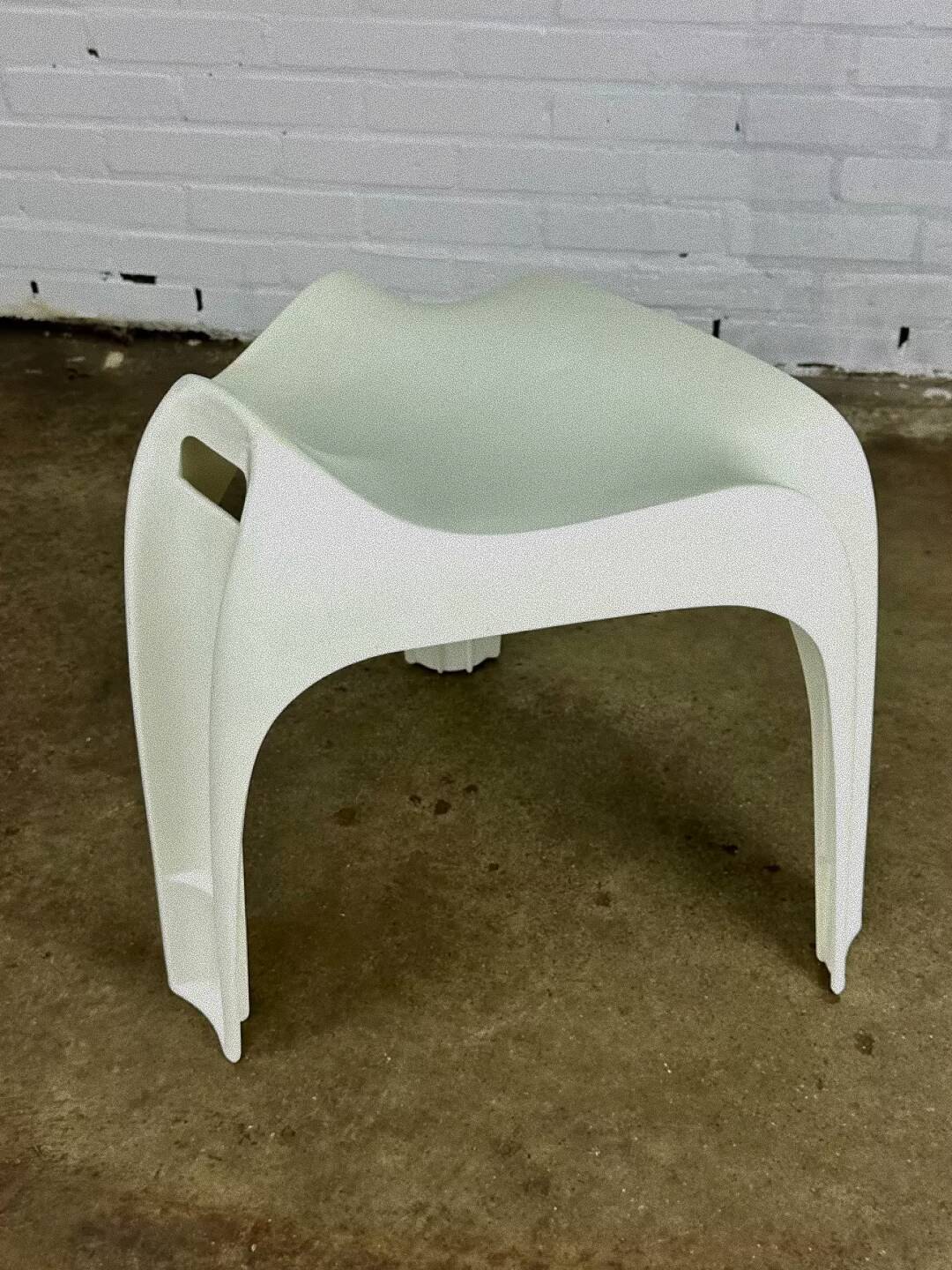 White Casalino stools, Casala — Alexander Begge