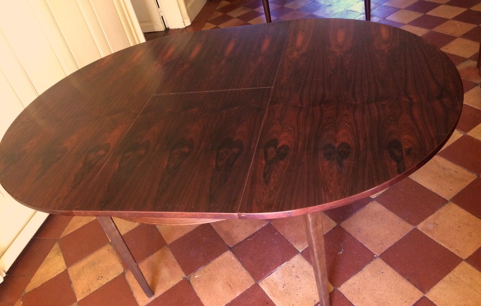 Round table rosewood, extendable