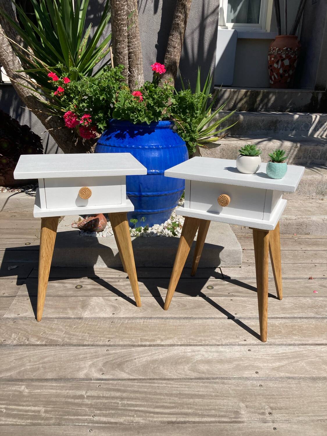 Paire de chevets vintage pieds compas hauts top design
