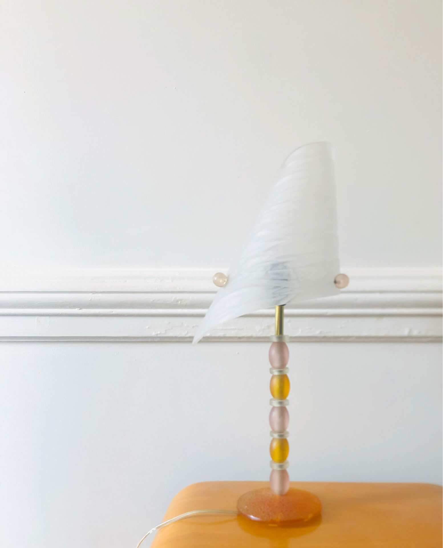 Lampe par l’atelier volumes et formes modèle EGV circa 1990