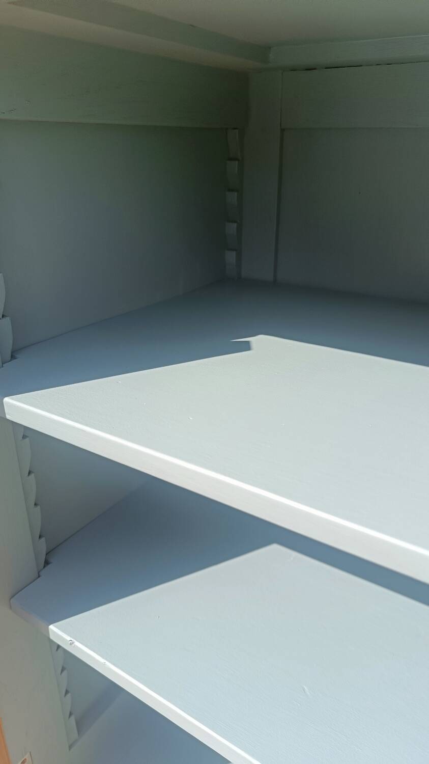 Vintage wooden buffet refurbished – 1 door and 4 drawers