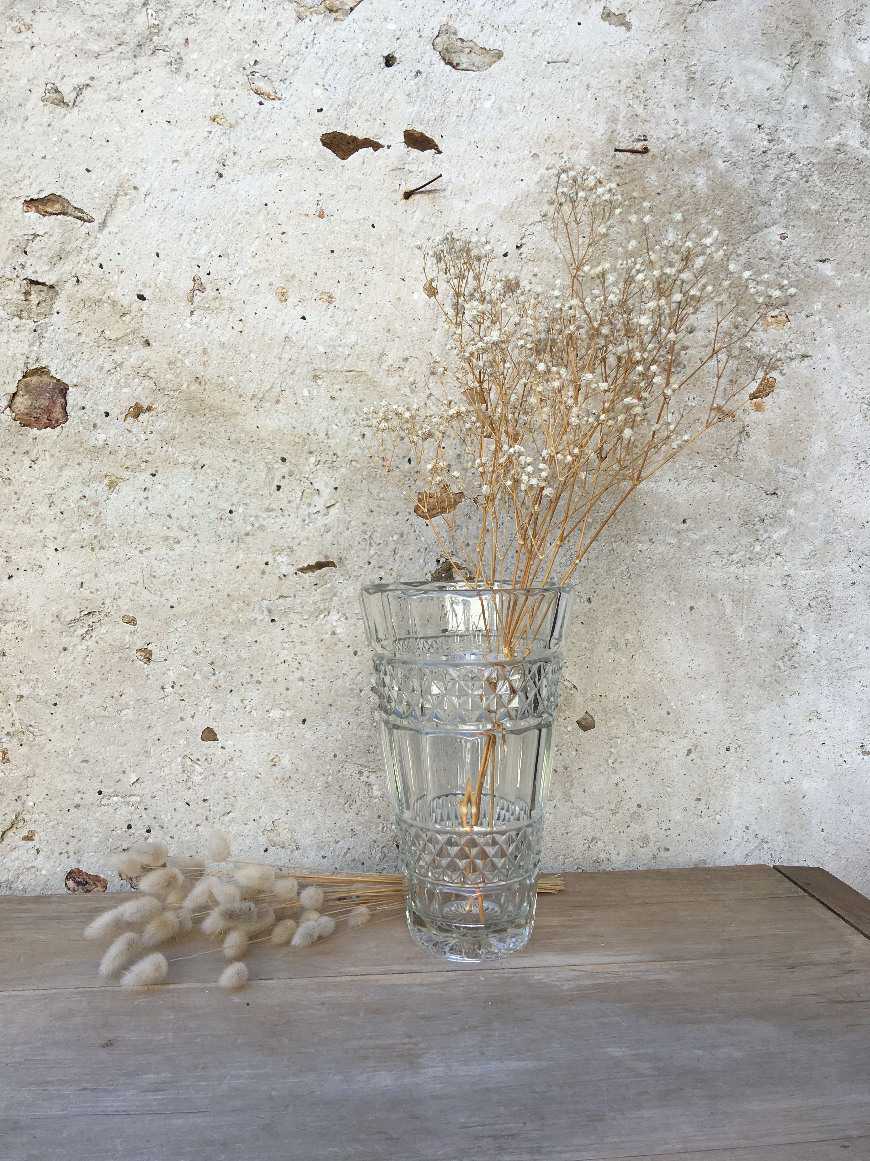 Vase vintage en verre moulé